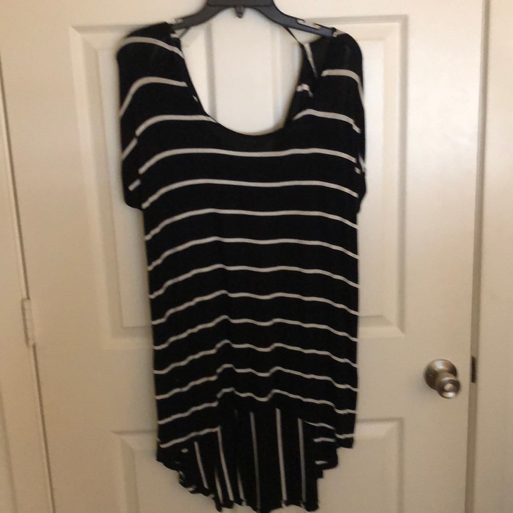 ❌SOLD❌Black & White Boutique Top